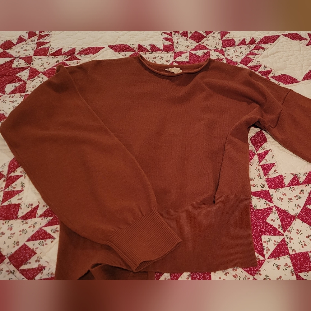 Sweater - Picture 2 of 2